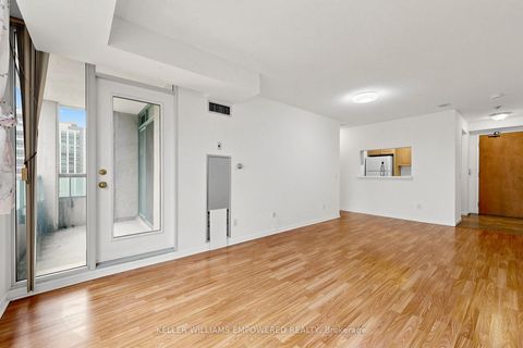 Photo 14 at 1511 - 238 Doris Avenue, Newtonbrook East, Toronto