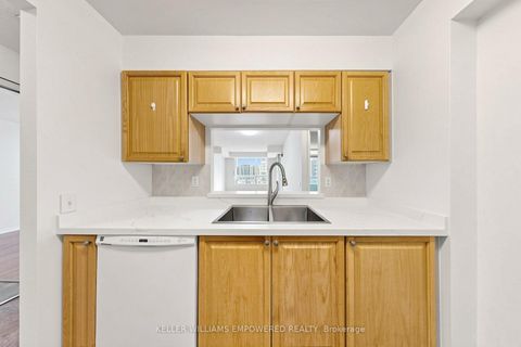 Photo 19 at 1511 - 238 Doris Avenue, Newtonbrook East, Toronto