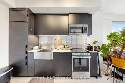 Photo 4 at 318 - 270 dufferin Street, South Parkdale, Toronto