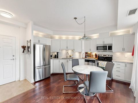 Photo 4 at 309 - 15450 Yonge Street, Aurora Heights, Aurora