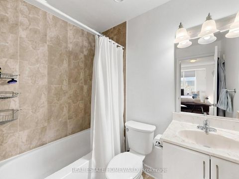Photo 13 at 309 - 15450 Yonge Street, Aurora Heights, Aurora