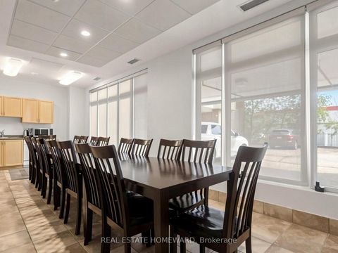 Photo 22 at 309 - 15450 Yonge Street, Aurora Heights, Aurora