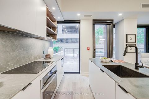 Photo 7 at TH05 - 55 Charles Street E, Yonge Corridor, Toronto