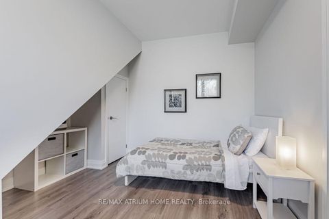 Photo 14 at 18 - 780 Sheppard Avenue E, Bayview Village, Toronto