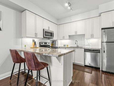 Photo 11 at 808 - 24 Woodstream Boulevard, Vaughan Grove, Vaughan