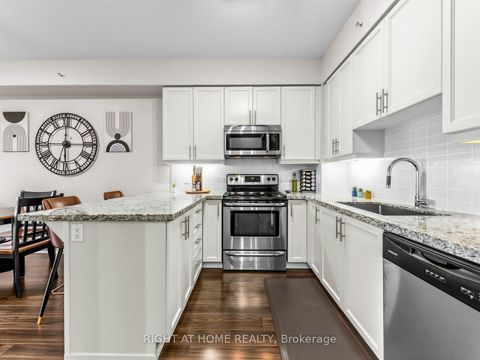 Photo 12 at 808 - 24 Woodstream Boulevard, Vaughan Grove, Vaughan