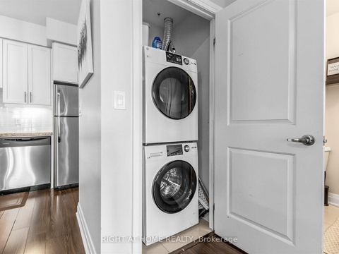 Photo 22 at 808 - 24 Woodstream Boulevard, Vaughan Grove, Vaughan