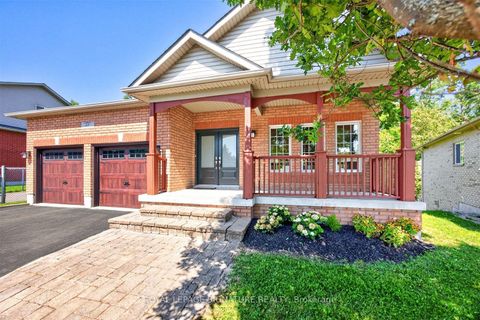Photo 1 at 10 Purt Court, Bayshore, Barrie