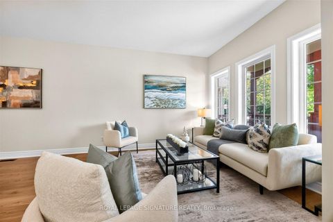 Photo 4 at 10 Purt Court, Bayshore, Barrie