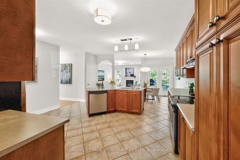 Photo 12 at 10 Purt Court, Bayshore, Barrie