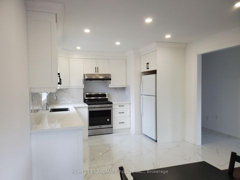 Photo 1 at 17 Maralim Road, Crosby, Richmond Hill