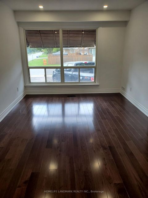Photo 3 at 17 Maralim Road, Crosby, Richmond Hill