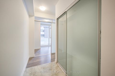 Photo 3 at 803 - 426 University Avenue, Chinatown, Toronto
