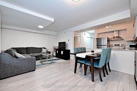 Photo 3 at 1047 - 115 George Appleton Way, CFB, Toronto