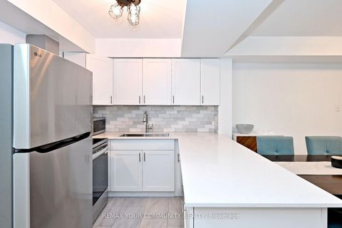 Photo 10 at 1047 - 115 George Appleton Way, CFB, Toronto