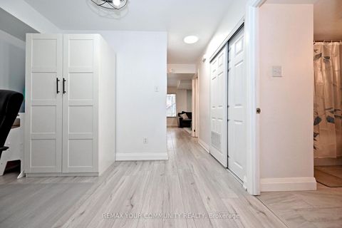 Photo 17 at 1047 - 115 George Appleton Way, CFB, Toronto