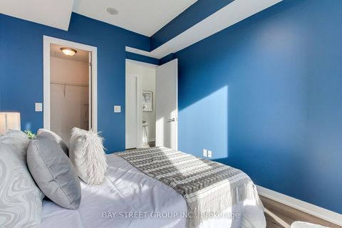 Photo 14 at 1212 - 60 Berwick Avenue, Eglinton, Toronto