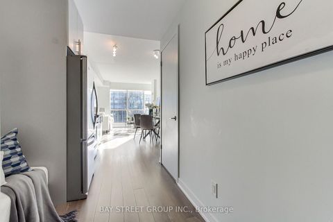 Photo 19 at 1212 - 60 Berwick Avenue, Eglinton, Toronto