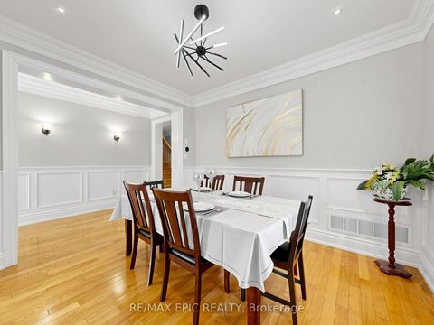 Photo 16 at 6 Malta Court, Jefferson, Richmond Hill