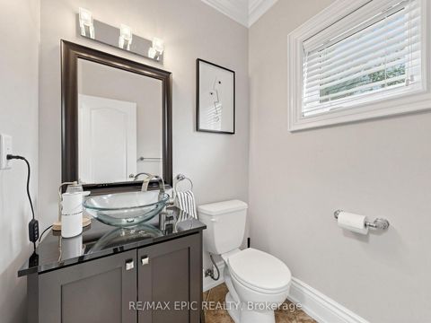 Photo 27 at 6 Malta Court, Jefferson, Richmond Hill