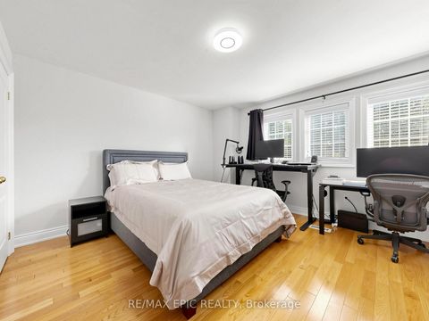 Photo 41 at 6 Malta Court, Jefferson, Richmond Hill