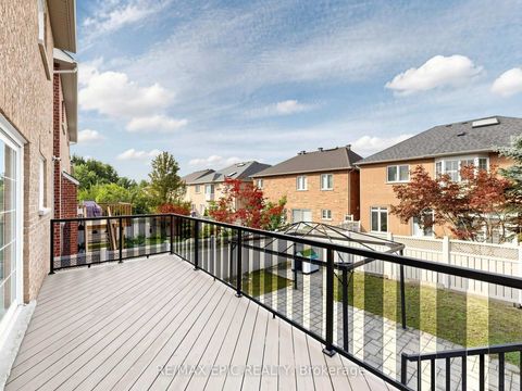 Photo 48 at 6 Malta Court, Jefferson, Richmond Hill