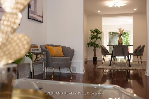 Photo 9 at 351 Lawrence Avenue W, Nortown, Toronto