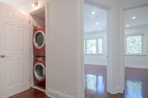 Photo 26 at 351 Lawrence Avenue W, Nortown, Toronto