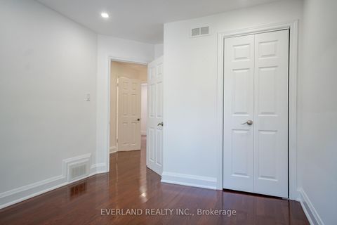 Photo 28 at 351 Lawrence Avenue W, Nortown, Toronto