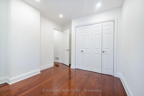 Photo 32 at 351 Lawrence Avenue W, Nortown, Toronto