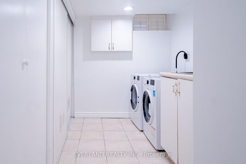 Photo 33 at 351 Lawrence Avenue W, Nortown, Toronto