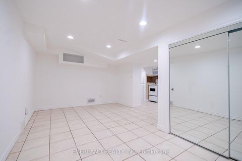 Photo 35 at 351 Lawrence Avenue W, Nortown, Toronto