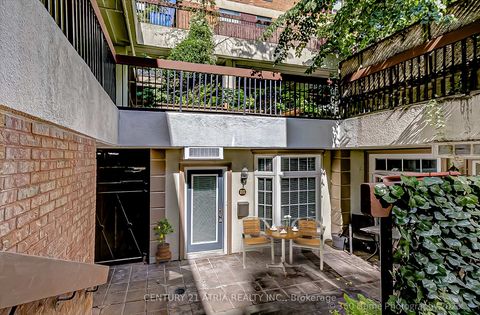 Photo 7 at 158 - 78 St Patrick Street, Chinatown, Toronto