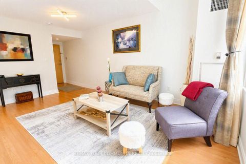 Photo 3 at 501 - 80 Cumberland Street, Annex, Toronto