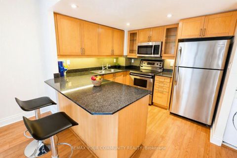 Photo 11 at 501 - 80 Cumberland Street, Annex, Toronto
