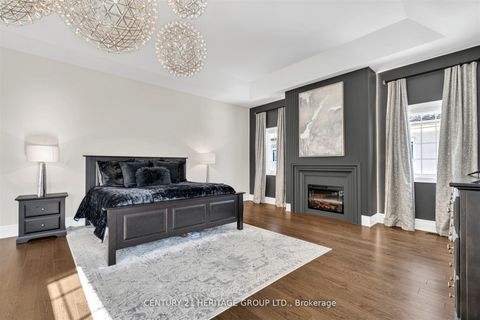 Photo 33 at 43 Sir Henry Court, King City, King