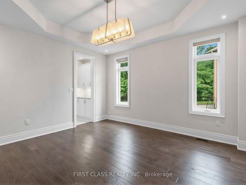 Photo 8 at 16 Macdonald Court, Oak Ridges Lake Wilcox, Richmond Hill