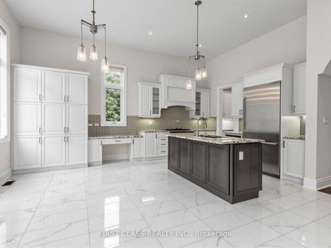 Photo 18 at 16 Macdonald Court, Oak Ridges Lake Wilcox, Richmond Hill