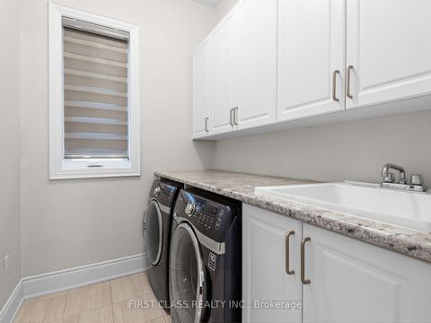 Photo 24 at 16 Macdonald Court, Oak Ridges Lake Wilcox, Richmond Hill