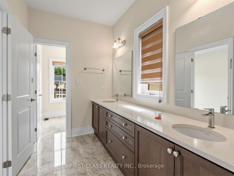 Photo 34 at 16 Macdonald Court, Oak Ridges Lake Wilcox, Richmond Hill