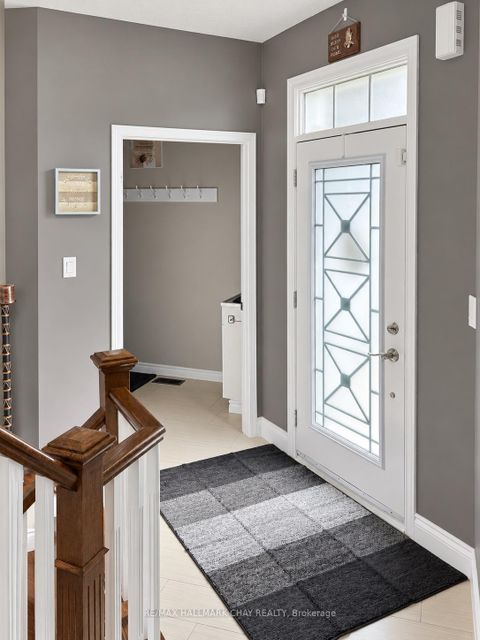 Photo 1 at 1925 Emerald Court, Alcona, Innisfil