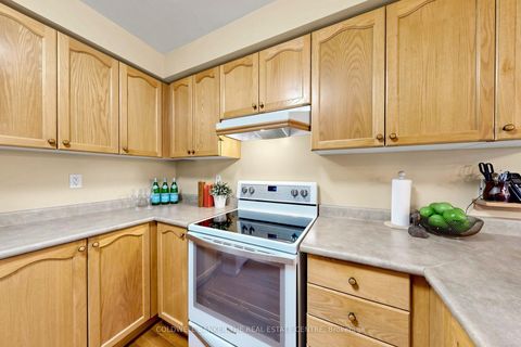 Photo 4 at 260 Flagstone Way, Woodland Hill, Newmarket