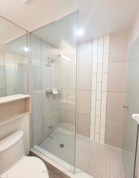 Photo 3 at 946 - 121 Lower Sherbourne Street, Waterfront Communities C8, Toronto