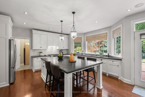 Photo 4 at 174 Ridley Boulevard, Nortown, Toronto