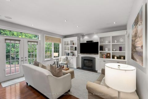 Photo 8 at 174 Ridley Boulevard, Nortown, Toronto