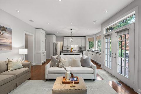 Photo 10 at 174 Ridley Boulevard, Nortown, Toronto