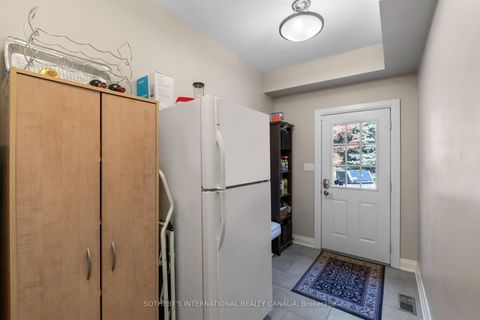 Photo 31 at 174 Ridley Boulevard, Nortown, Toronto