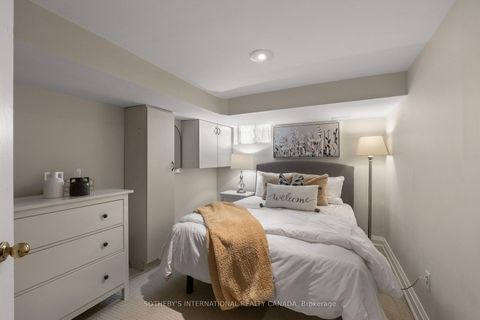 Photo 32 at 174 Ridley Boulevard, Nortown, Toronto
