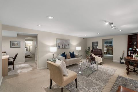 Photo 34 at 174 Ridley Boulevard, Nortown, Toronto