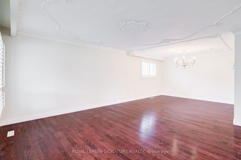 Photo 5 at 40 Beamsville Drive, L'Amoreaux, Toronto